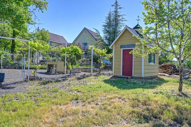 14470 Riva Ridge Cir, Auburn, CA 95602