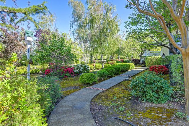 14470 Riva Ridge Cir, Auburn, CA 95602