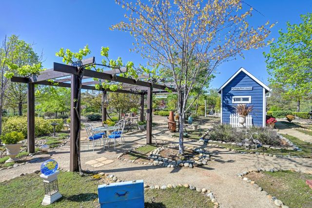 14470 Riva Ridge Cir, Auburn, CA 95602