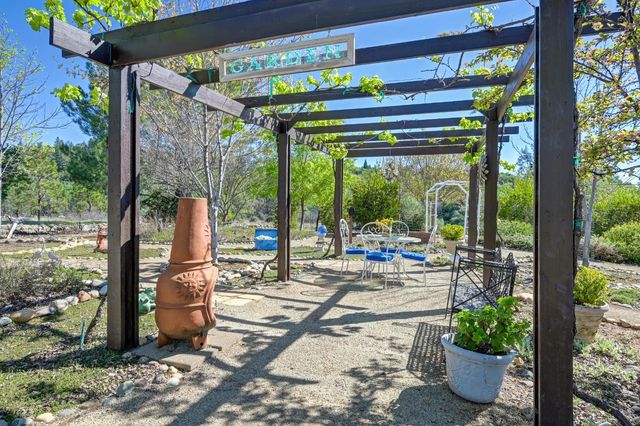 14470 Riva Ridge Cir, Auburn, CA 95602