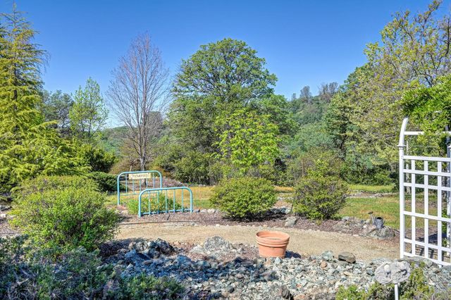 14470 Riva Ridge Cir, Auburn, CA 95602