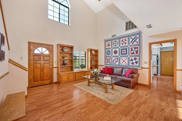 14470 Riva Ridge Cir, Auburn, CA 95602