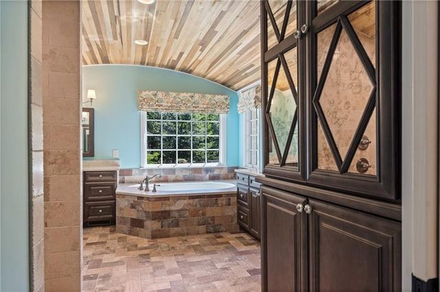 240 Deerfield Road, Bogart, GA 30622