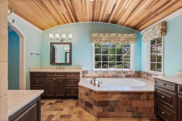 240 Deerfield Road, Bogart, GA 30622