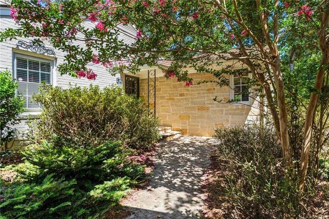 240 Deerfield Road, Bogart, GA 30622