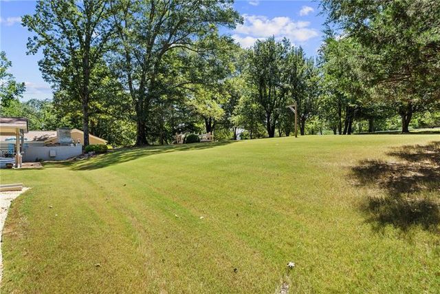 240 Deerfield Road, Bogart, GA 30622