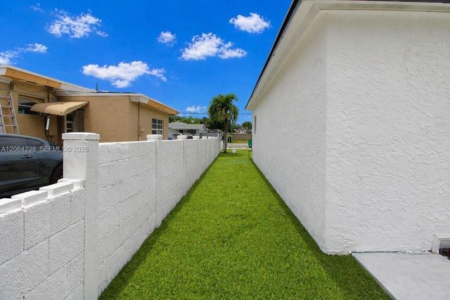 2870 NW 169th Terrace, Miami Gardens, FL 33056