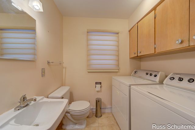 5080 Mcdowell Street, Norton Shores City, MI 49441