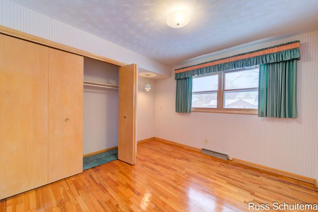 5080 Mcdowell Street, Norton Shores City, MI 49441