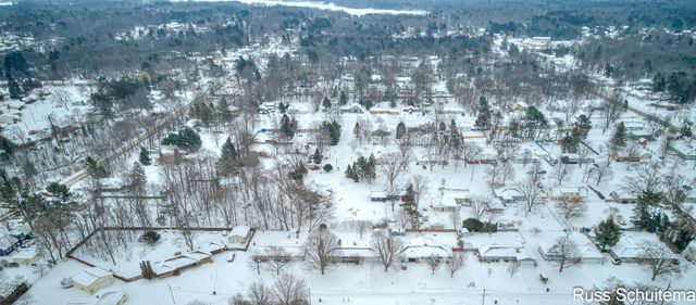 5080 Mcdowell Street, Norton Shores City, MI 49441