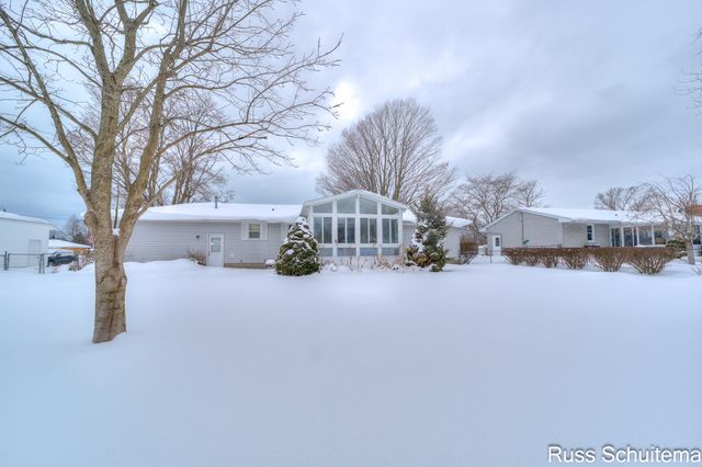 5080 Mcdowell Street, Norton Shores City, MI 49441