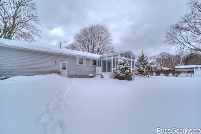 5080 Mcdowell Street, Norton Shores City, MI 49441