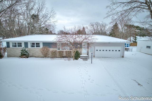 5080 Mcdowell Street, Norton Shores City, MI 49441