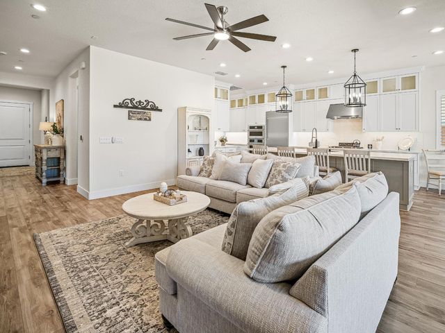 4226 Fox Hollow St, Folsom, CA 95630