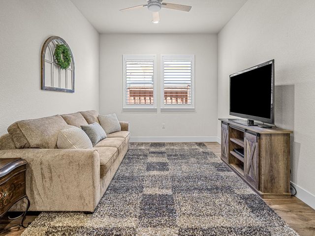 4226 Fox Hollow St, Folsom, CA 95630