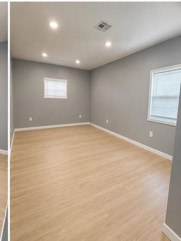 2800 N 21st Street, Kansas City, KS 66104