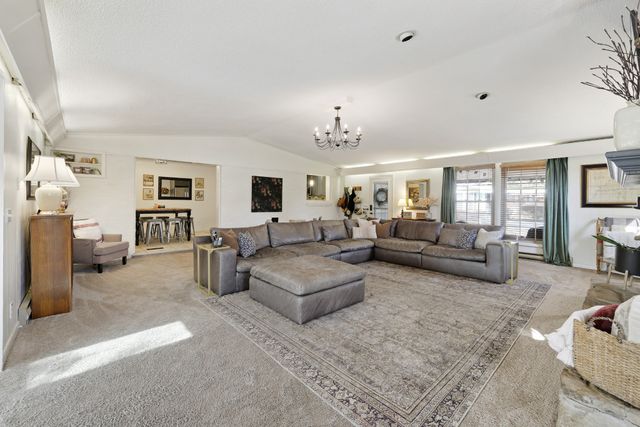 1119 Walton Dr, Murfreesboro, TN 37130