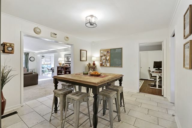 1119 Walton Dr, Murfreesboro, TN 37130