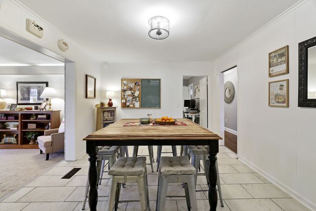 1119 Walton Dr, Murfreesboro, TN 37130