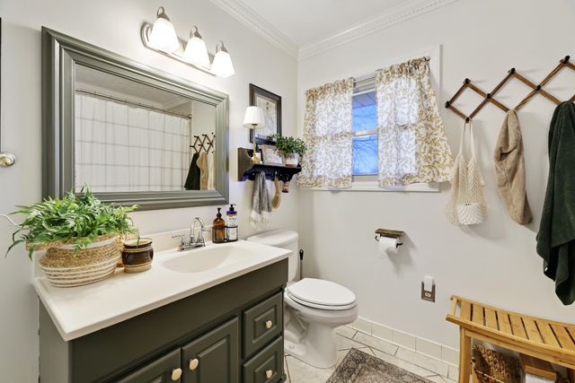 1119 Walton Dr, Murfreesboro, TN 37130