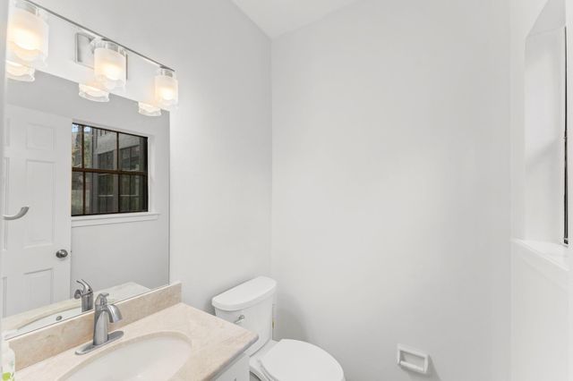 6 Thornhedge Court, The Woodlands, TX 77381