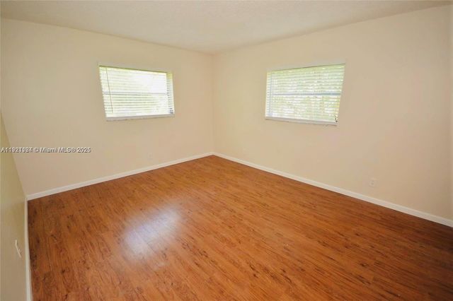 5100 SW 64th Ave 101, Davie, FL 33314