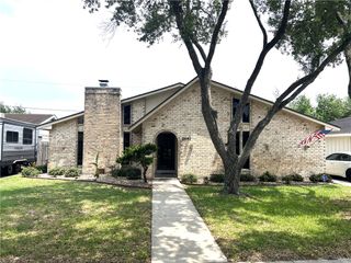 2042 Silver Sands Dr, Corpus Christi, TX 78412