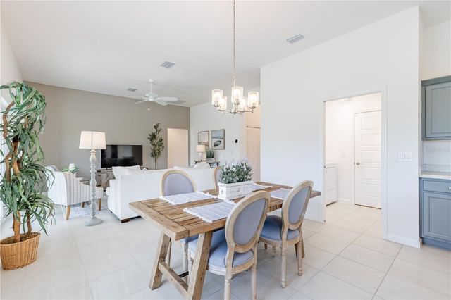 805 HUBBARD LOOP, The Villages, FL 32163