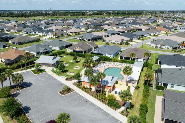 805 HUBBARD LOOP, The Villages, FL 32163