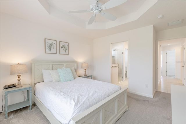 805 HUBBARD LOOP, The Villages, FL 32163