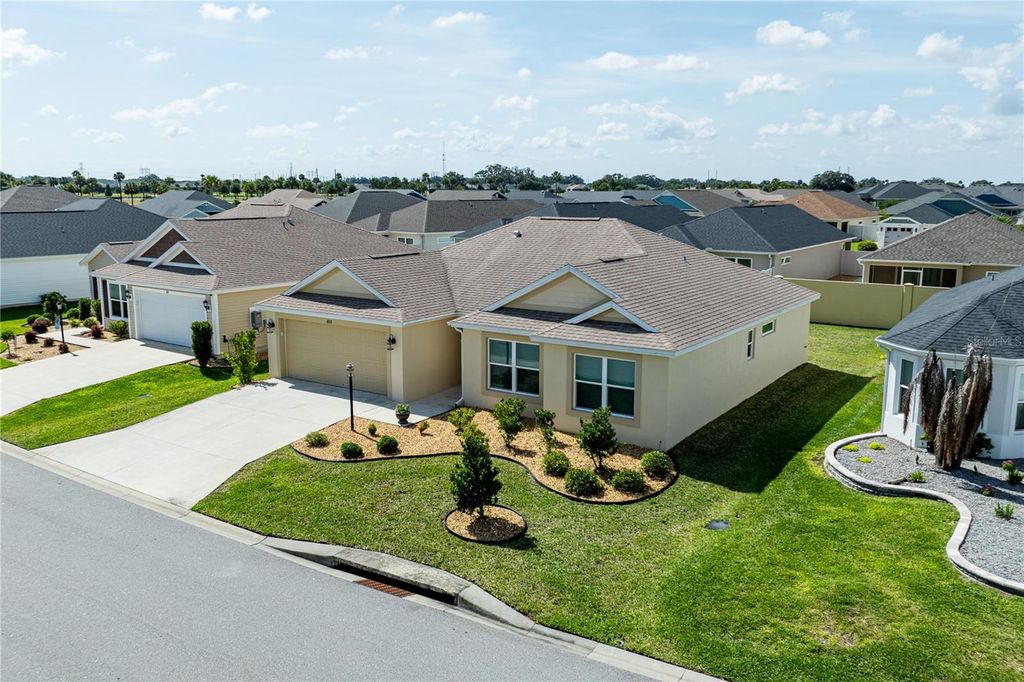 805 HUBBARD LOOP, The Villages, FL 32163