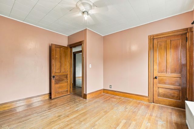 34 Joyce St, Webster, MA 01570