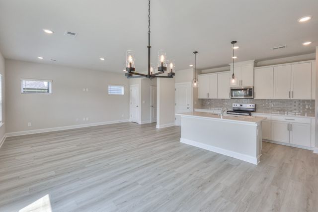 1772 Flora Grove, Hermitage, TN 37076