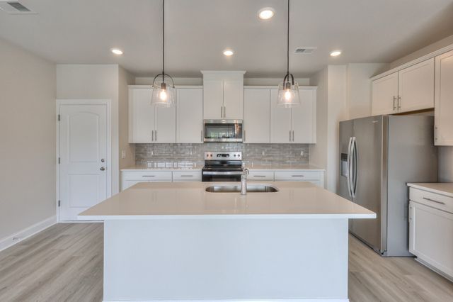 1772 Flora Grove, Hermitage, TN 37076