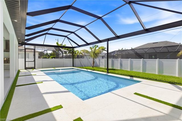 2739 SW 42nd LN, Cape Coral, FL 33914