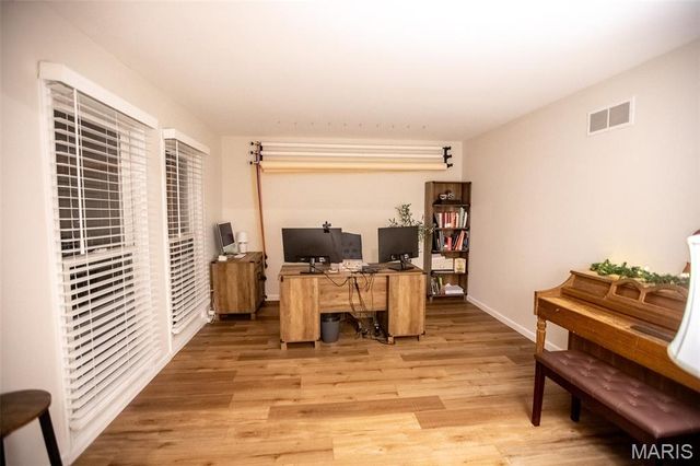 260 Monroe Mill Drive, Ballwin, MO 63011