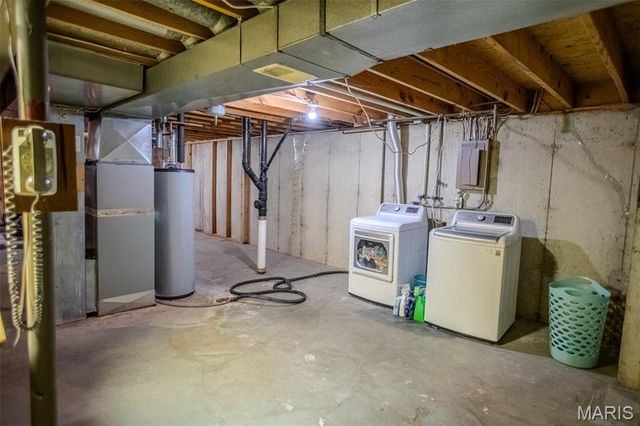 260 Monroe Mill Drive, Ballwin, MO 63011