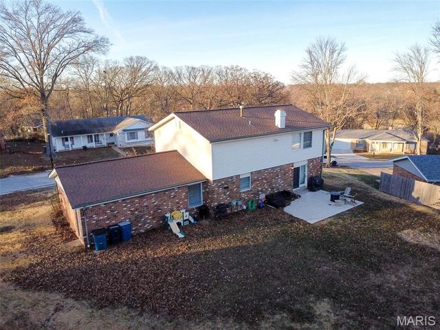 260 Monroe Mill Drive, Ballwin, MO 63011