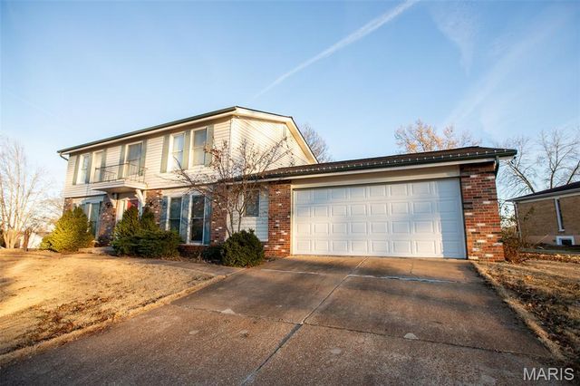 260 Monroe Mill Drive, Ballwin, MO 63011