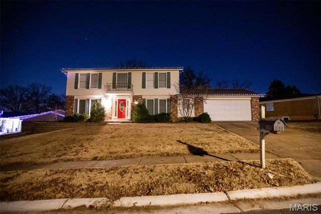 260 Monroe Mill Drive, Ballwin, MO 63011