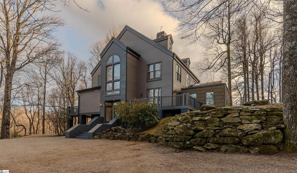 42 Wild Magnolia Way, Zirconia, NC 28790