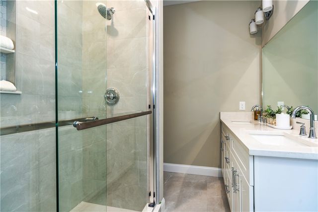 7 Fieldstone Way, Johnston, RI 02919