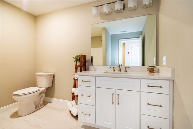 7 Fieldstone Way, Johnston, RI 02919
