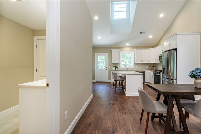 7 Fieldstone Way, Johnston, RI 02919