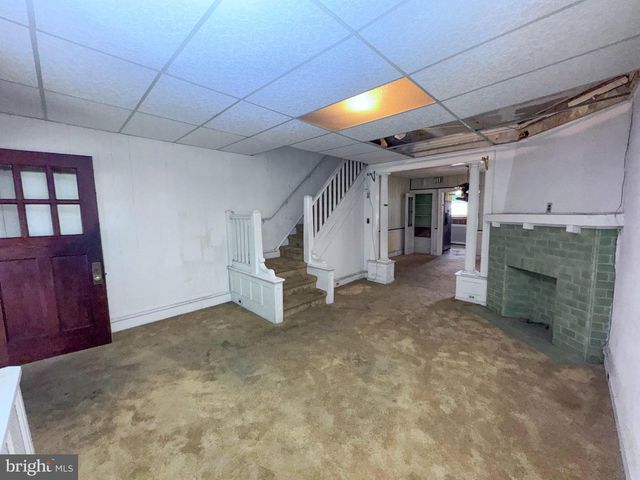 5916 NASSAU RD, Philadelphia, PA 19151