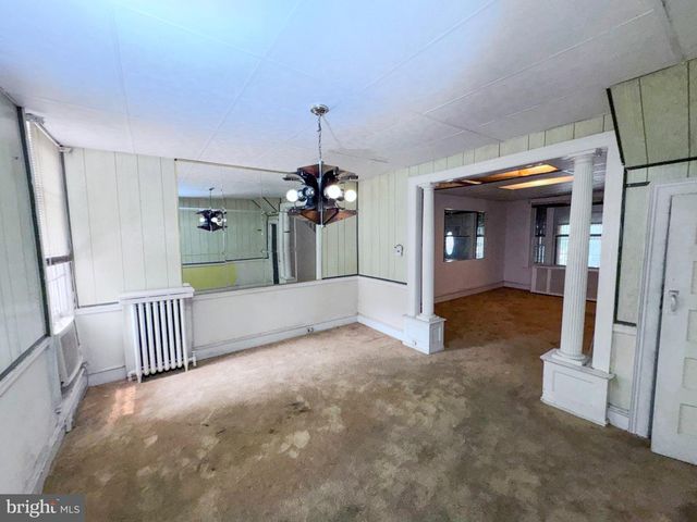 5916 NASSAU RD, Philadelphia, PA 19151