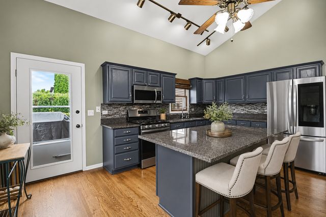 21410 S Covey Court, New Lenox, IL 60451