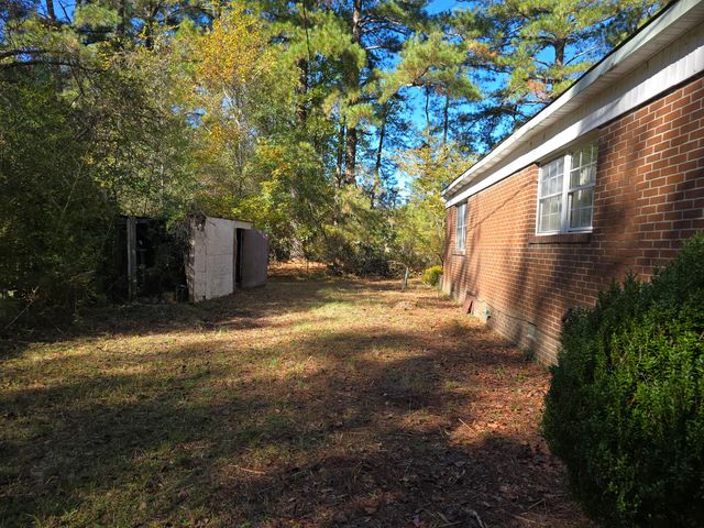 1090 Salters Town Road, Sumter, SC 29153