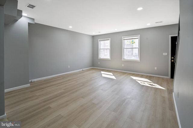 44 TYRELL AVE, Trenton, NJ 08638