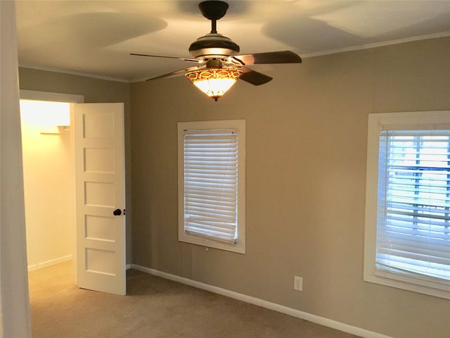 425 S Locust Street, Mesquite, TX 75149